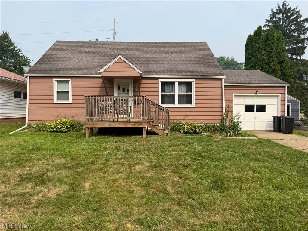54 16th Se Street, Massillon, OH 44646 - #1