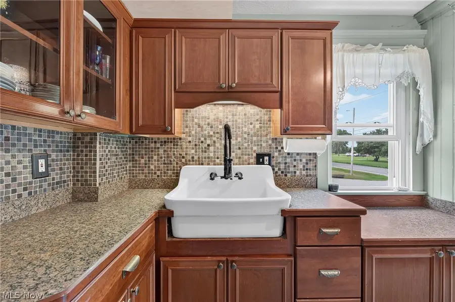 6228 Avon Lake Road, Spencer, OH 44275 - #3