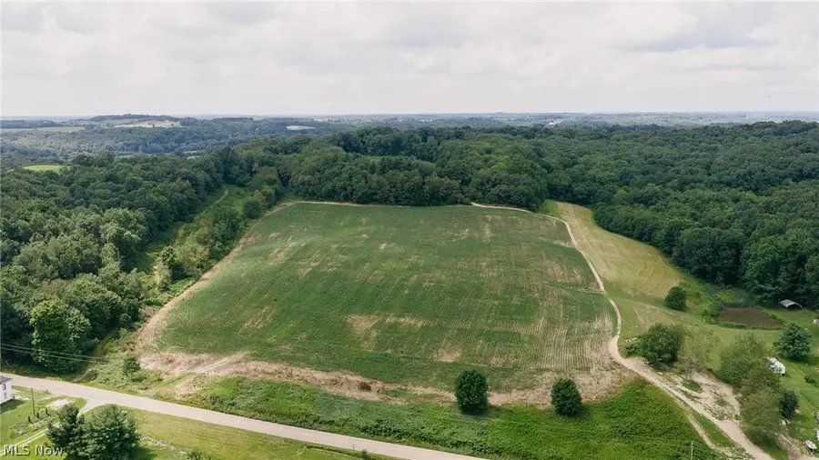 3151 Buttercup Ne Road, Carrollton, OH 44615 - #3