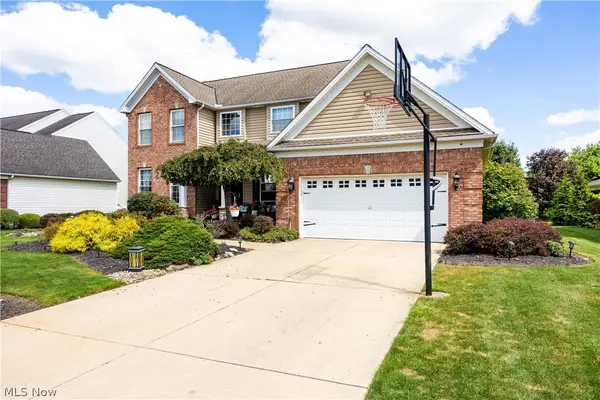 9267 Victoria Lane, North Ridgeville, OH 44039