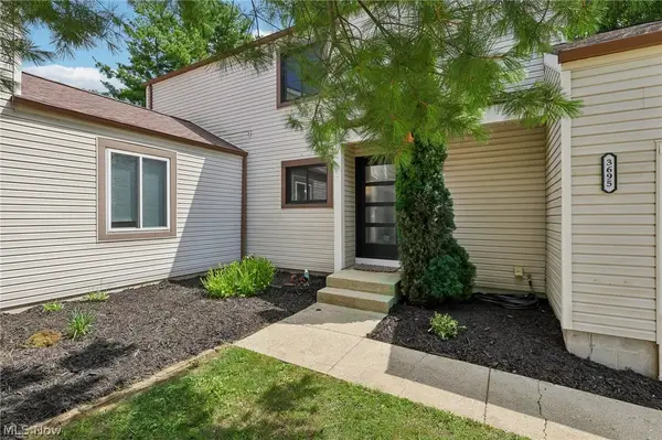 3695 Englewood Drive, Stow, OH 44224