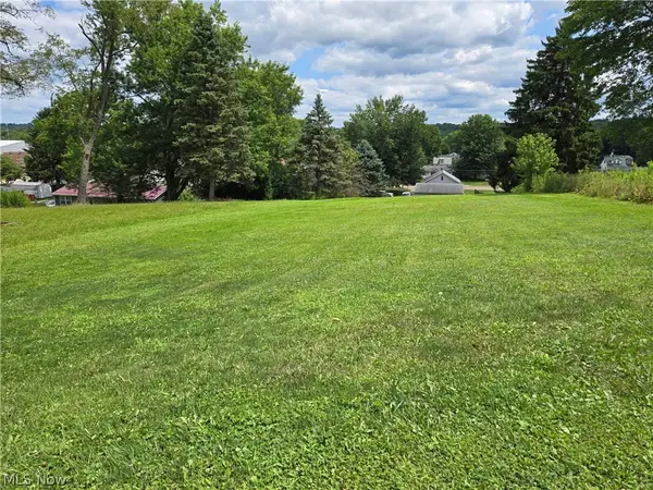 4634 Hillport Sw Drive, Canton, OH 44706