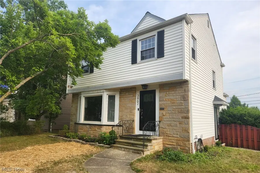 3862 Silsby Road, University Heights, OH 44118 - #2