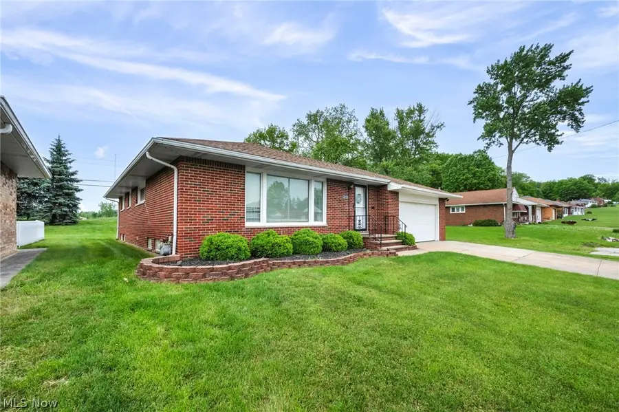 23733 Shurmer Drive, Warrensville Heights, OH 44128 - #2
