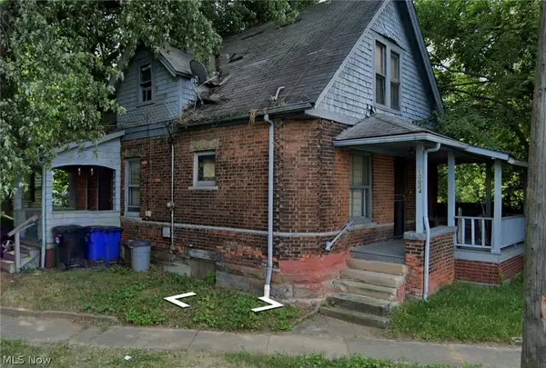 10004 Elk Avenue, Cleveland, OH 44108