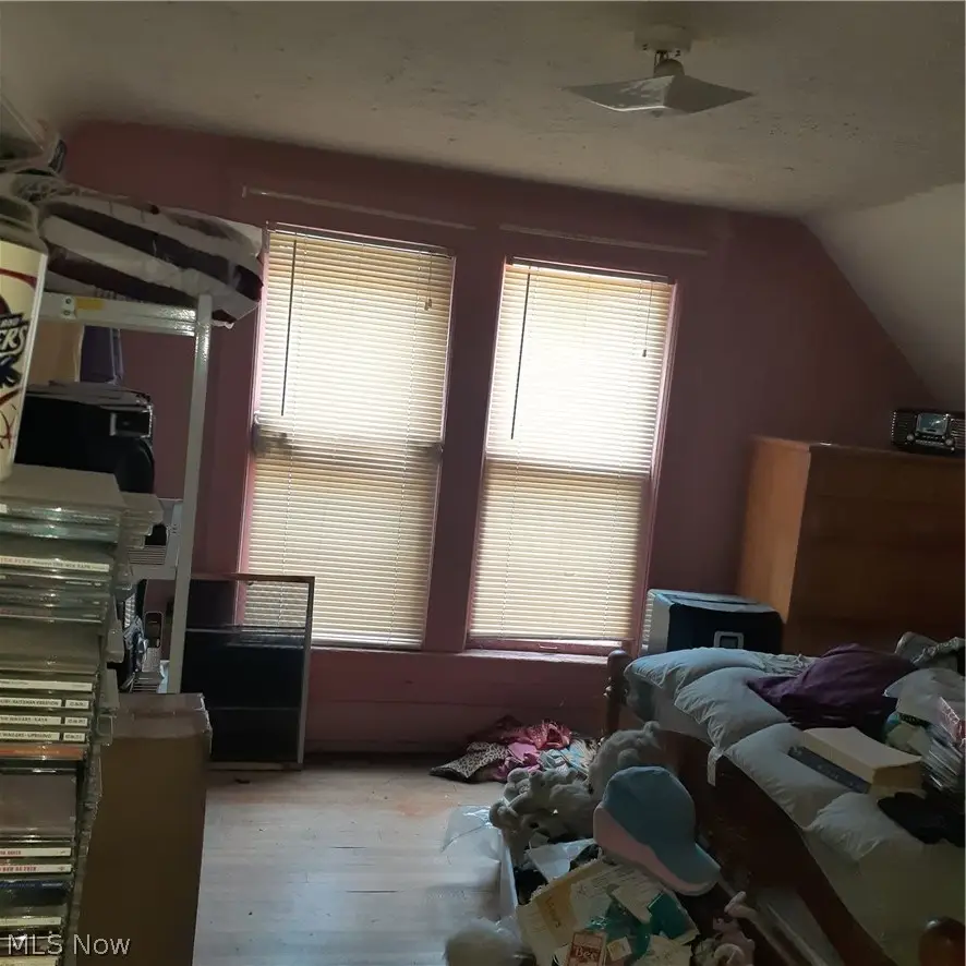 10004 Elk Avenue, Cleveland, OH 44108 - #2