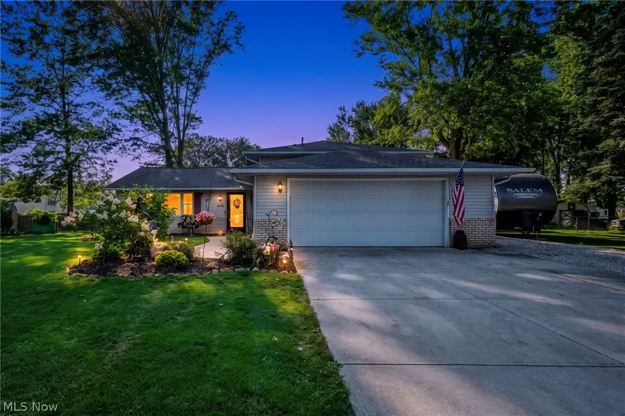 5872 Emerald Street, North Ridgeville, OH 44039 - #2