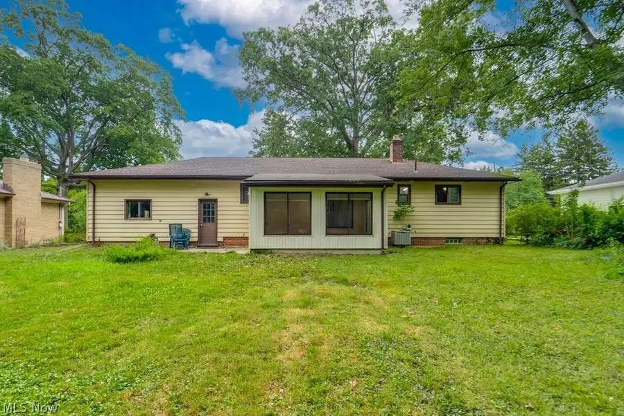 2484 Dover Center Road, Westlake, OH 44145 - #3