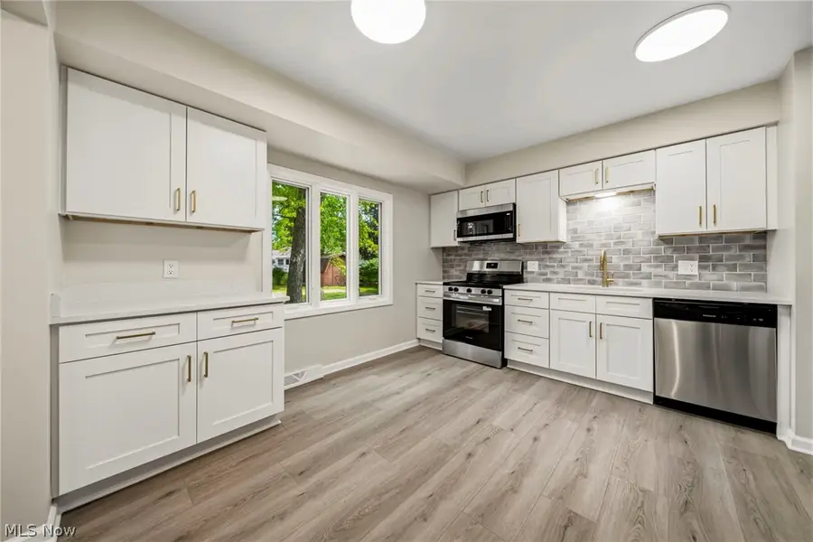 32705 W Nimrod Street, Solon, OH 44139 - #2