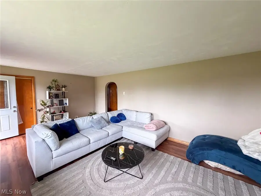 568 12th Nw Street, Carrollton, OH 44615 - #3
