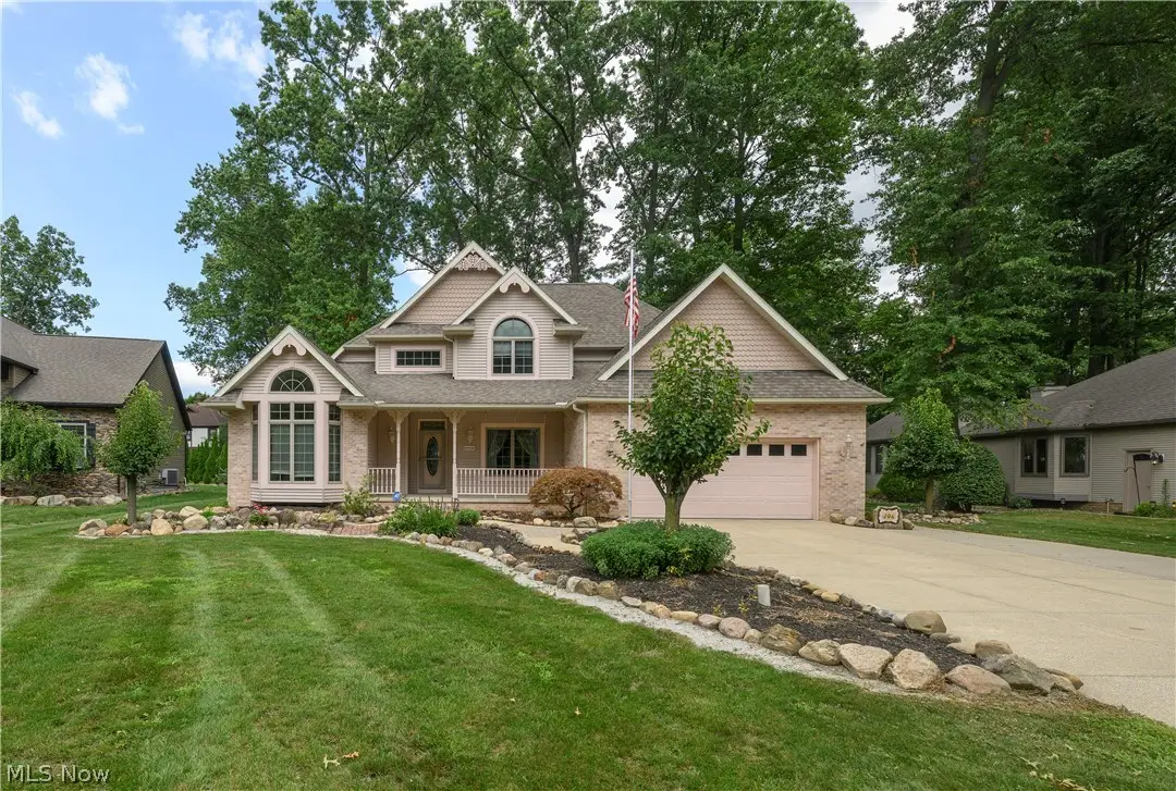 206 Shenandoah Boulevard, Barberton, OH 44203 - #1