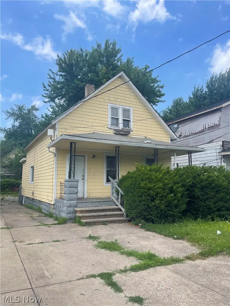 5613 Huss Avenue, Cleveland, OH 44105 - #1