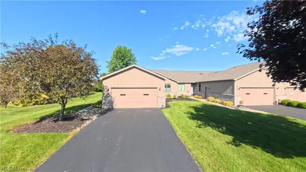 1108 Shadow Ridge Drive, Niles, OH 44446