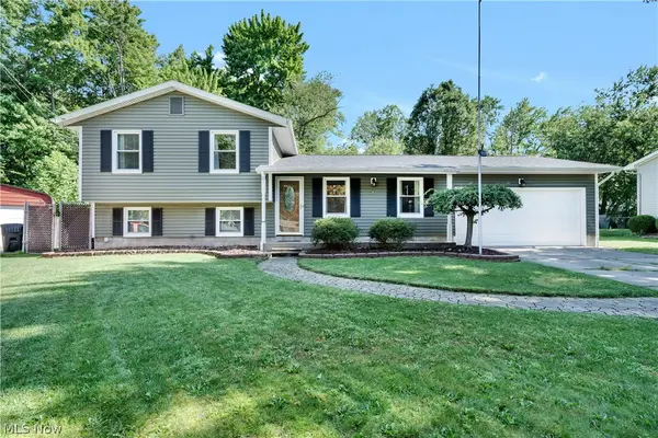 1796 Maple Trace Court, Youngstown, OH 44515