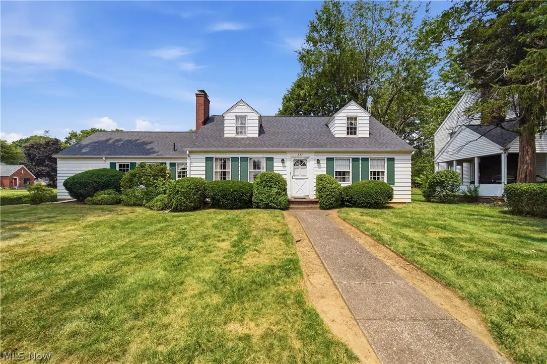 347 33rd Nw Street, Canton, OH 44709 - #1