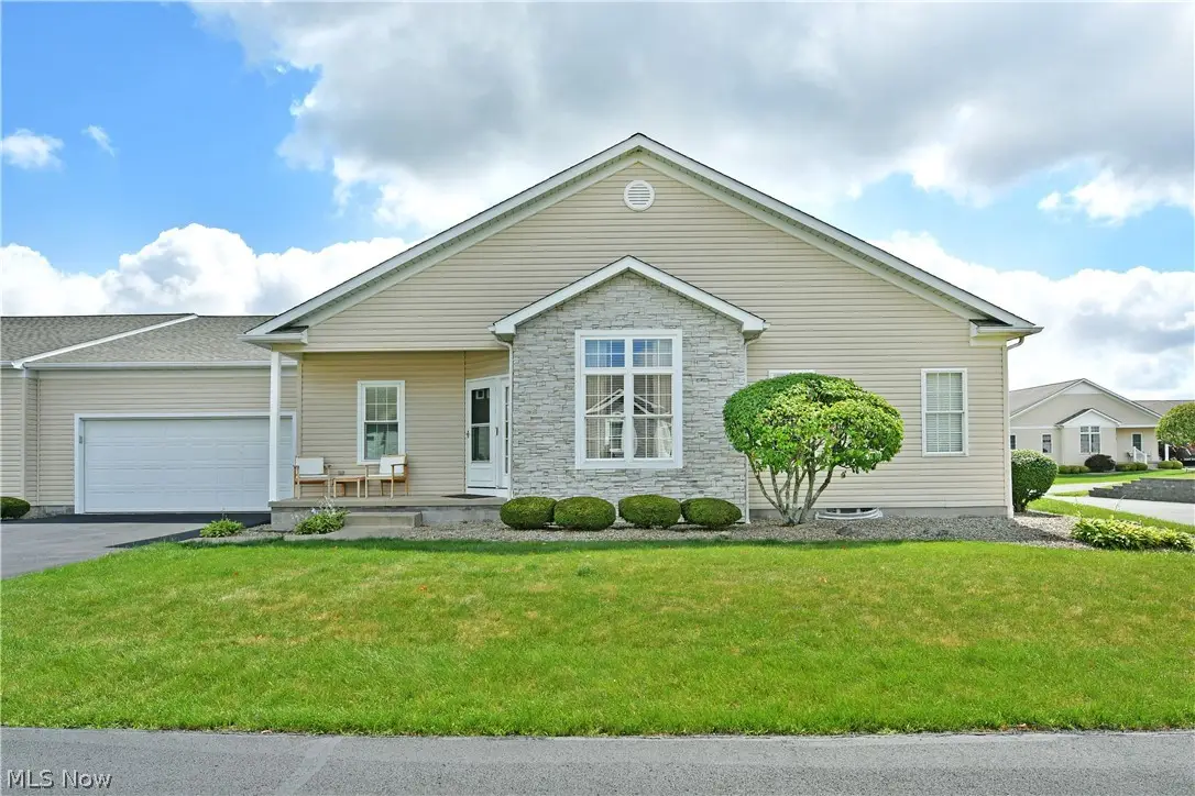 24 Abbington Nw Drive, Warren, OH 44481 - #1
