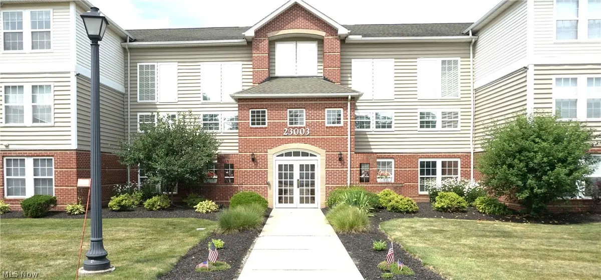 23003 Chandlers Lane, Olmsted Falls, OH 44138 - #1