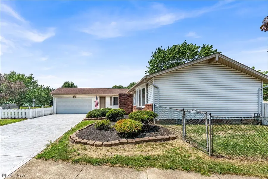 13574 Delaware Drive, Middleburg Heights, OH 44130 - #2