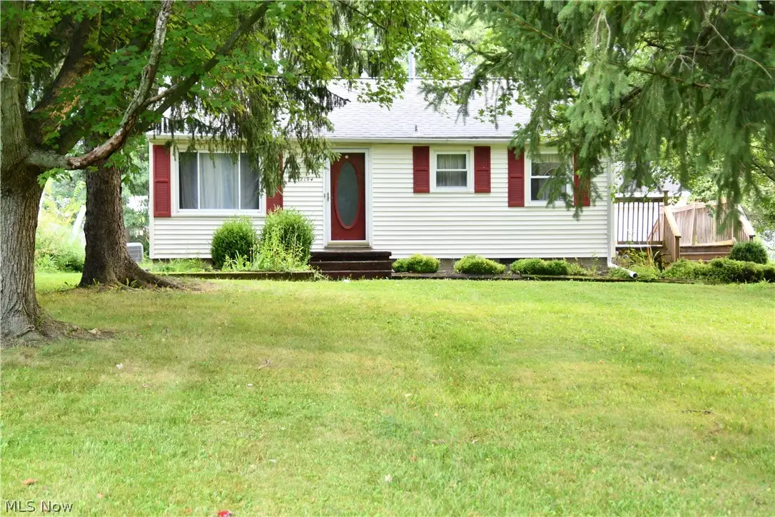 2194 Clearview Nw Avenue, Champion, OH 44483 - #1
