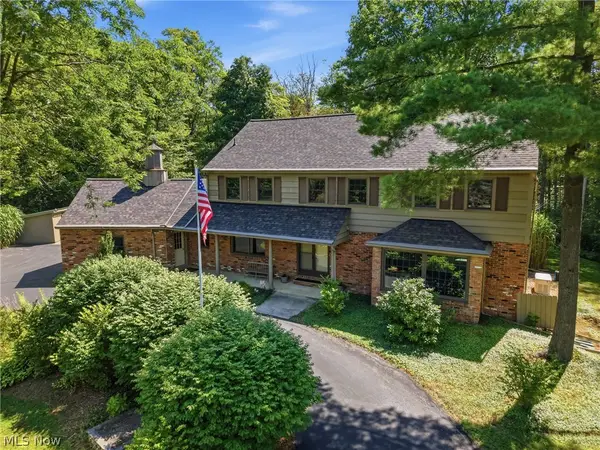 17953 Lost Trail, Chagrin Falls, OH 44023