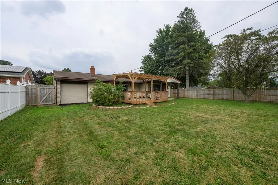 606 10th Nw Drive, New Philadelphia, OH 44663 - #2