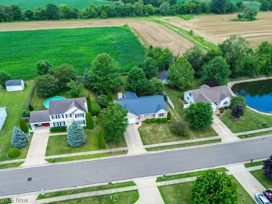 1075 Lanedale Nw Street, Massillon, OH 44647 - #2