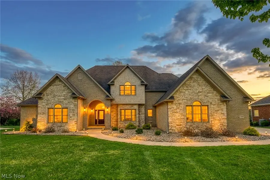 4966 Abbey Church Nw Avenue, Canton, OH 44718 - #2