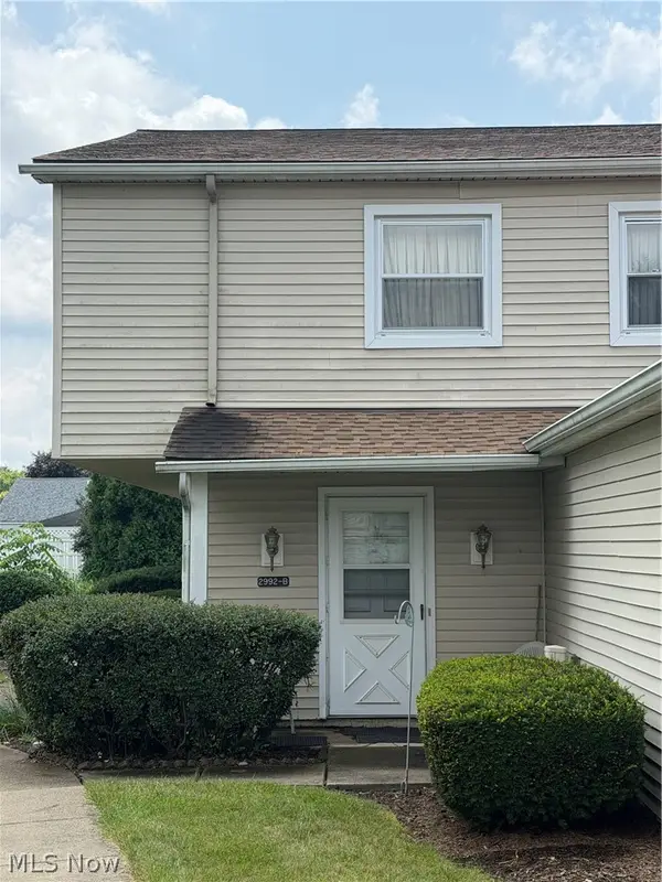 2992 Ivy Hill Circle #B, Cortland, OH 44410