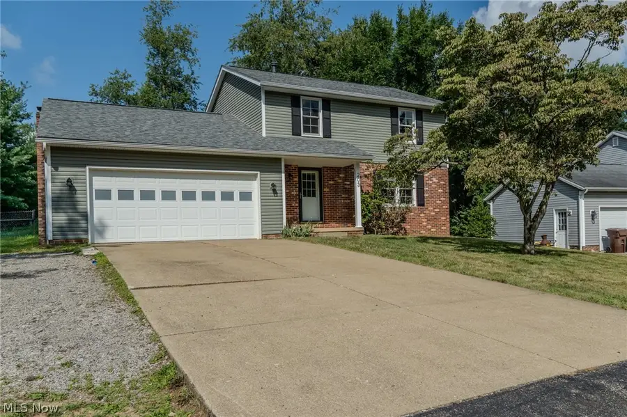 203 Albany Nw Drive, Canton, OH 44708 - #3