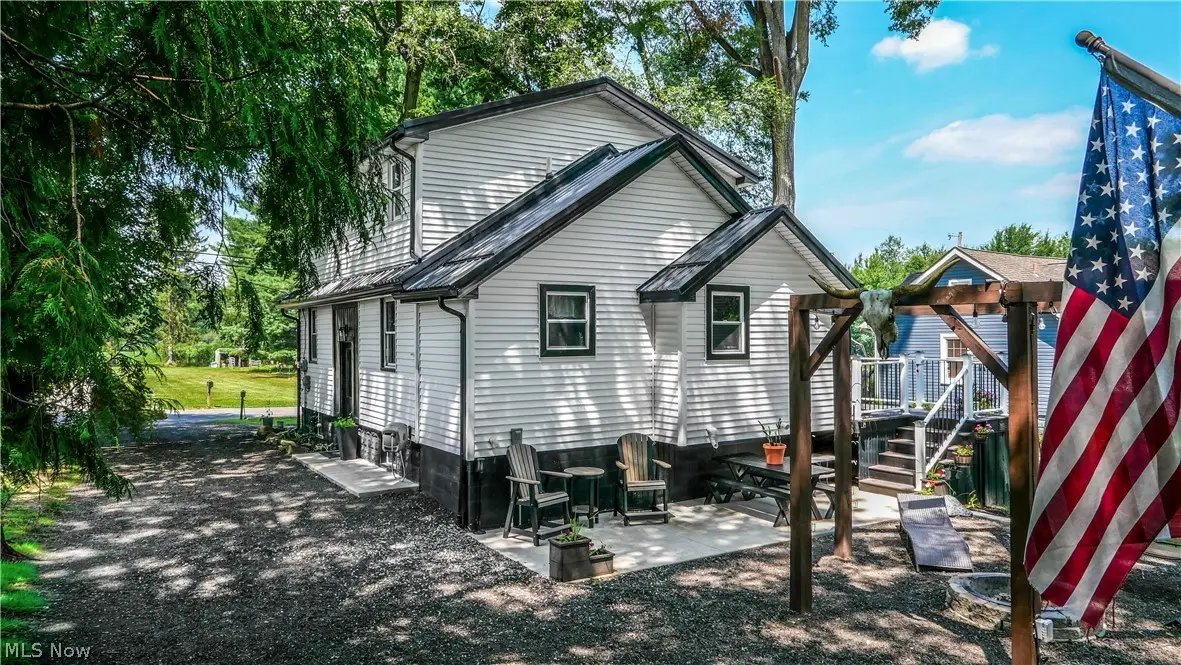 592 Braceville Robinson Nw Road, Newton Falls, OH 44444 - #1