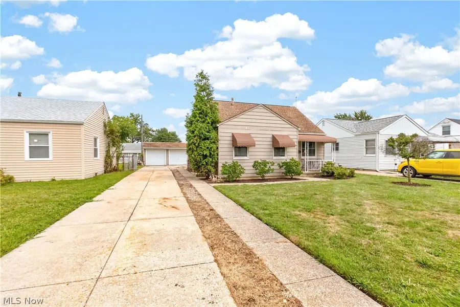 4175 W 145th Street, Cleveland, OH 44135 - #3