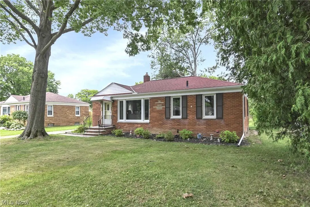 37636 Lake Drive, Avon, OH 44011 - #1