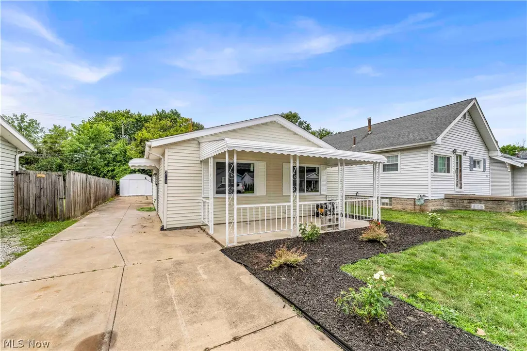 320 Elberta Drive, Vermilion, OH 44089 - #1