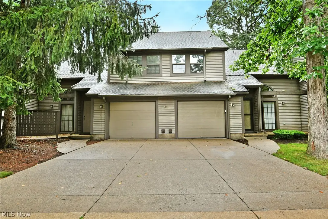 1283 Red Tail Hawk Court #3, Youngstown, OH 44512 - #1