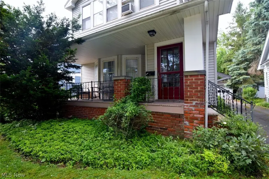 3812 Summit Park Road, Cleveland Heights, OH 44121 - #2