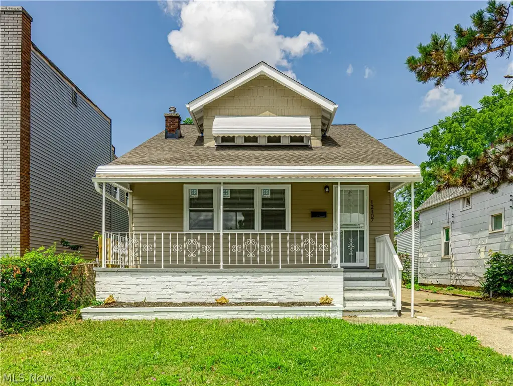 12407 Farringdon Avenue, Cleveland, OH 44105 - #1