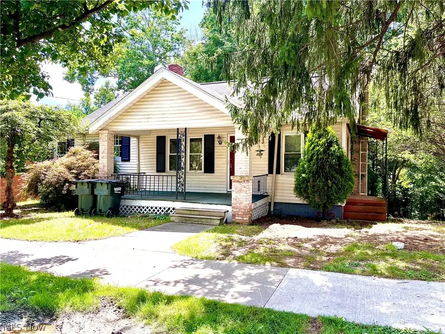228 E Main Street, Freeport, OH 43973 - #2