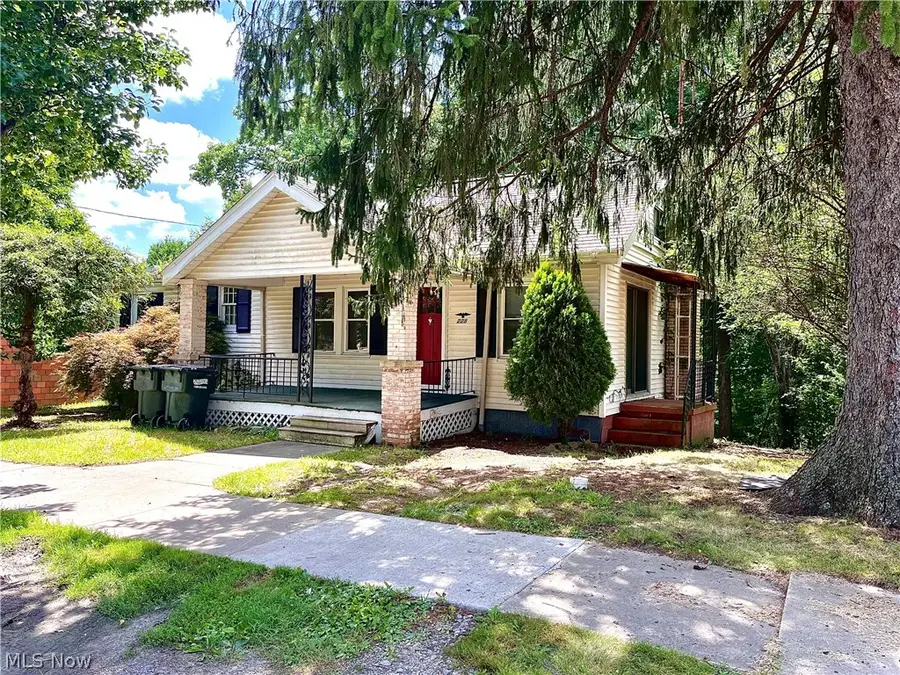 228 E Main Street, Freeport, OH 43973 - #3
