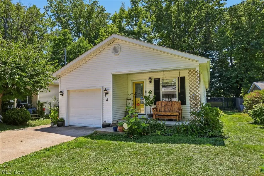 8 Oakwood Boulevard, Painesville, OH 44077 - #3