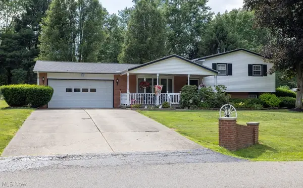 8639 Candlewood Nw Avenue, North Canton, OH 44720