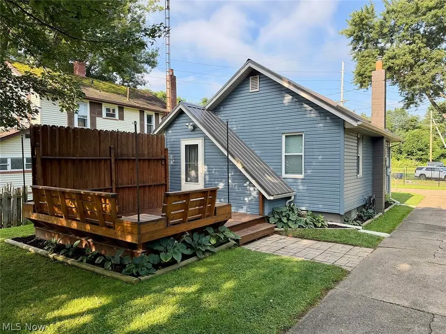 105 Pennsylvania Avenue, Minerva, OH 44657 - #2