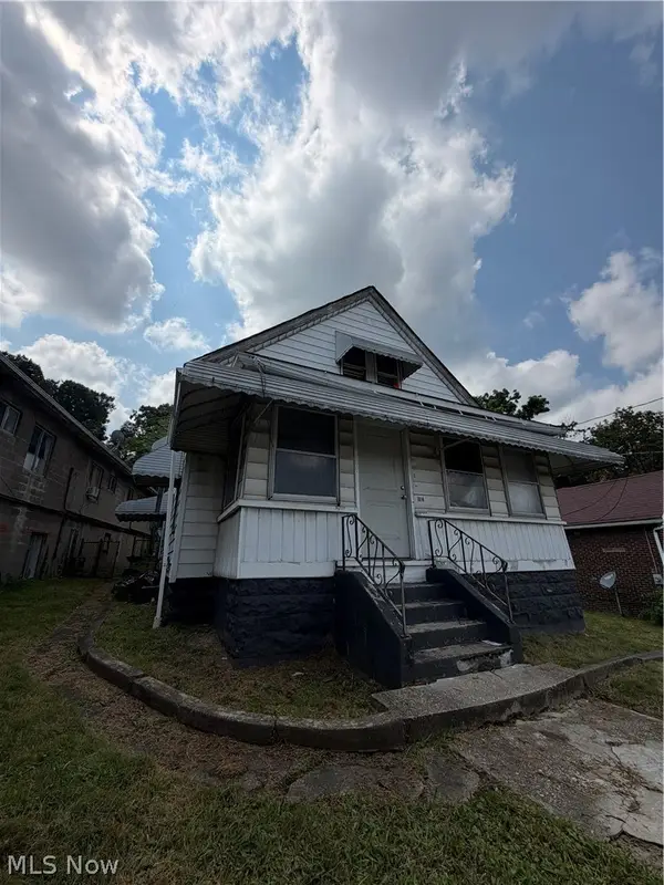 1814 Manchester Road, Akron, OH 44314