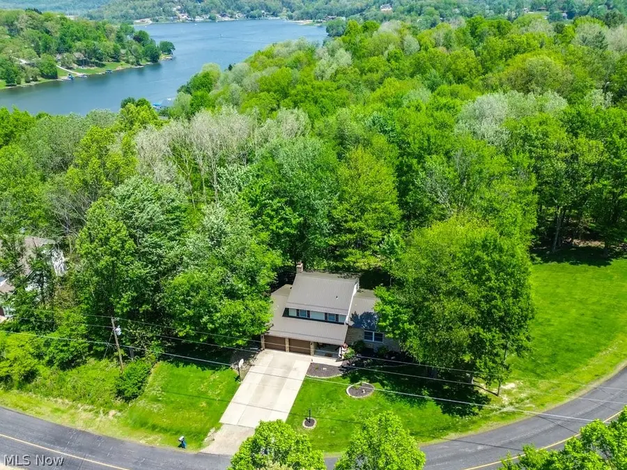 66 Manito Trail, Malvern, OH 44644 - #3