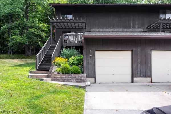 9397 Bassett Lane, North Royalton, OH 44133