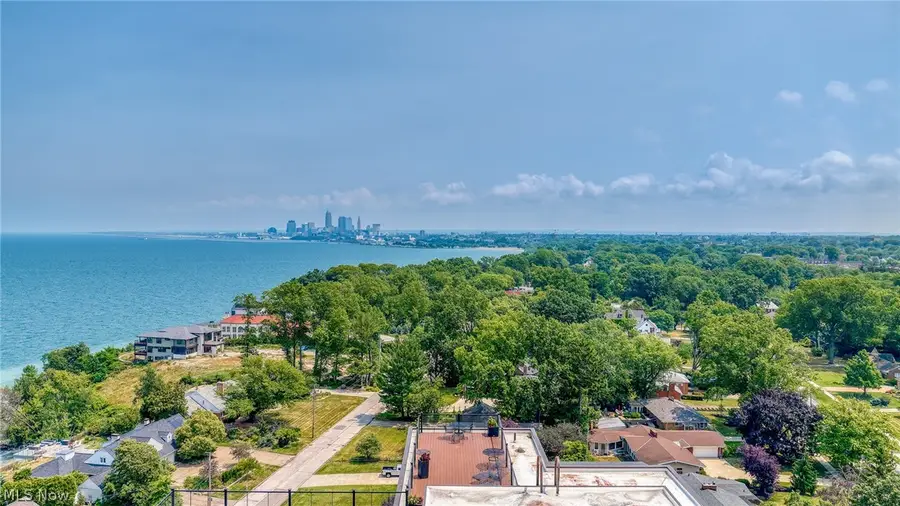 11720 Edgewater Drive, Lakewood, OH 44107 - #2