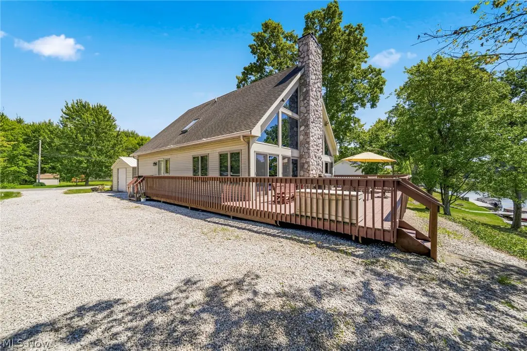 1452 Lake Vue Drive, Roaming Shores, OH 44085 - #1