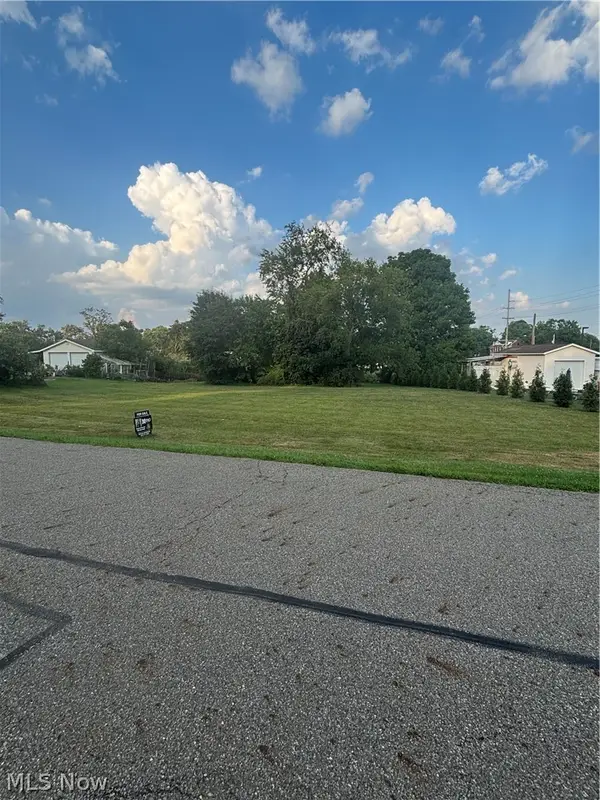 Menegay Road, Louisville, OH 44641