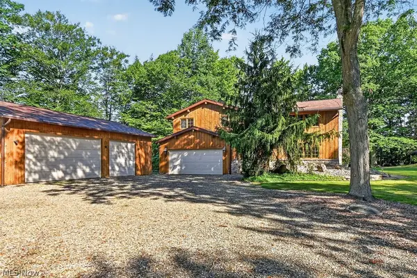 17506 Leggett Road, Montville, OH 44064