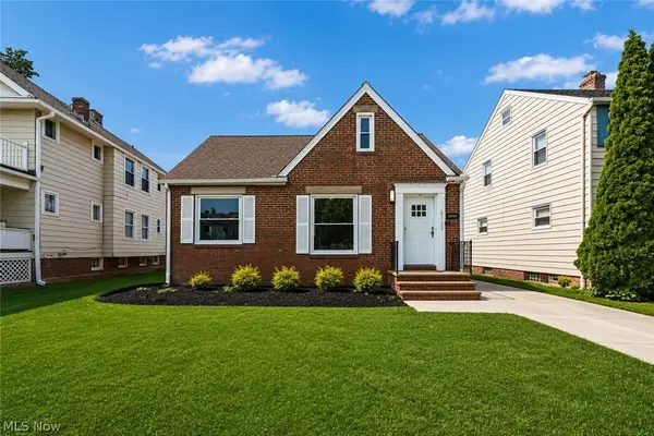 14707 Delaware Avenue, Lakewood, OH 44107
