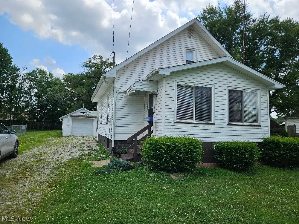 14960 Elmside Ne Street, Alliance, OH 44601 - #1